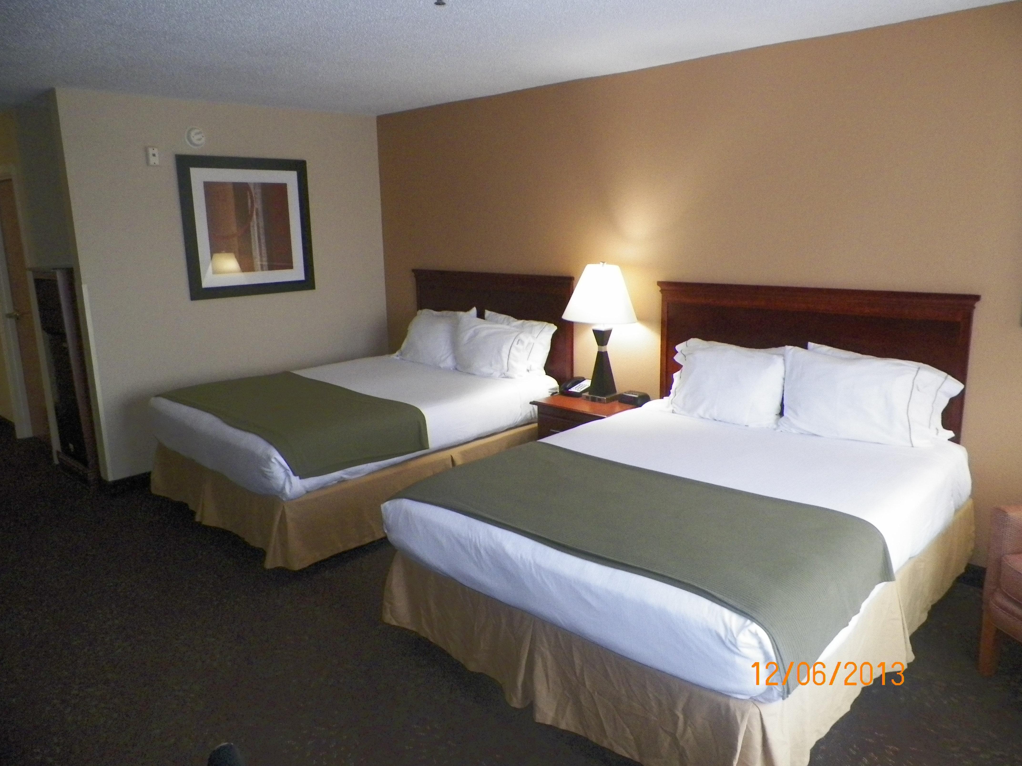Holiday Inn Express Hotel & Suites Forest By Ihg Exterior foto